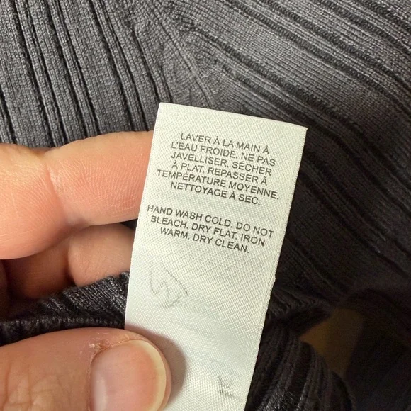 Garage Mockneck Bodycon Ribbed Sweater Women’s Size Small - Picture 5 of 6